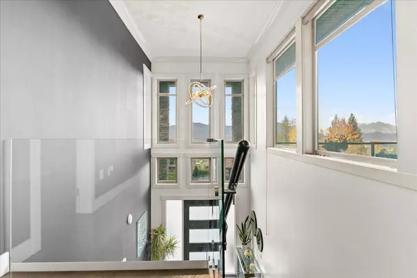 Chilliwack, BC V4Z 1K7,51075 Falls CT #216