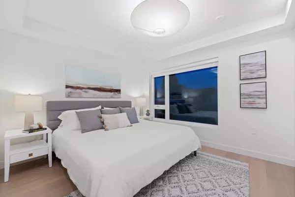 1632 E 21st AVE #1 Vancouver, BC V5N 2N5