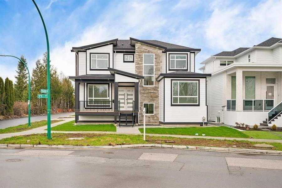 19351 71 AVE, Surrey, BC V4N 1N2