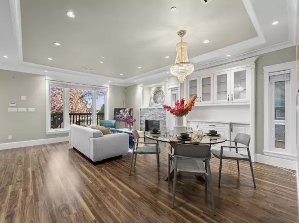 Vancouver, BC V5X 2A1,455 E 60th AVE