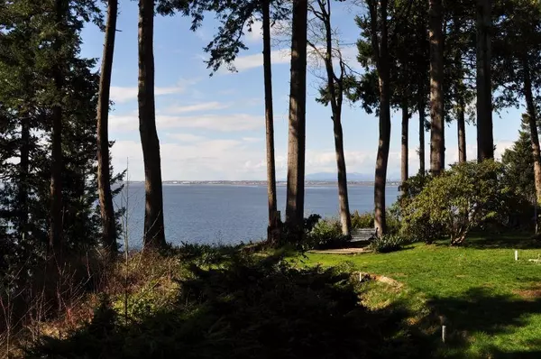 Surrey, BC V4A 1K1,1523 126a ST