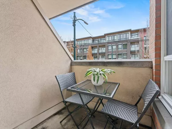 Vancouver, BC V6R 2B7,3638 W Broadway #205