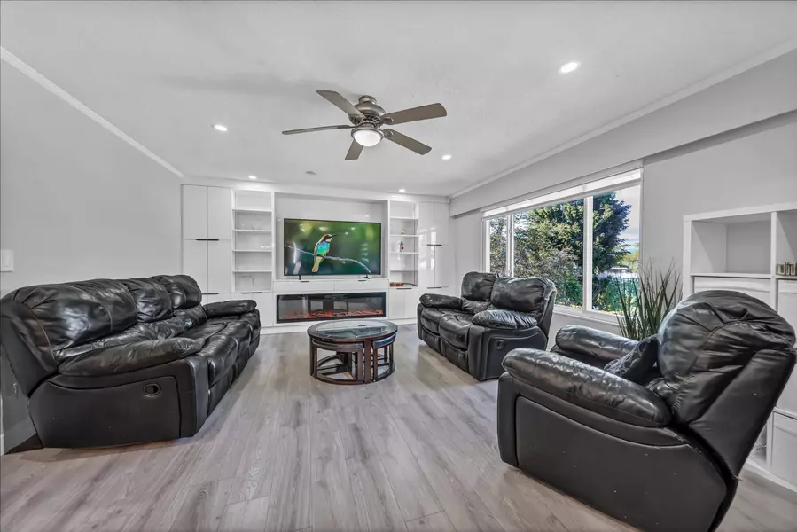 13252 64a AVE, Surrey, BC V3W 7H9