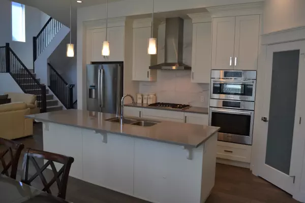 Surrey, BC V3Z 9X9,2122 167 ST