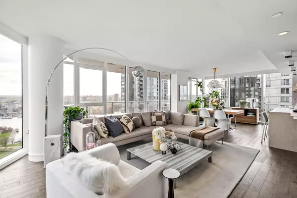 Vancouver, BC V6B 0N4,499 Pacific ST #2502