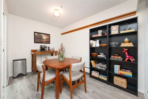 1048 King Albert AVE #207 Coquitlam, BC V3J 1X5