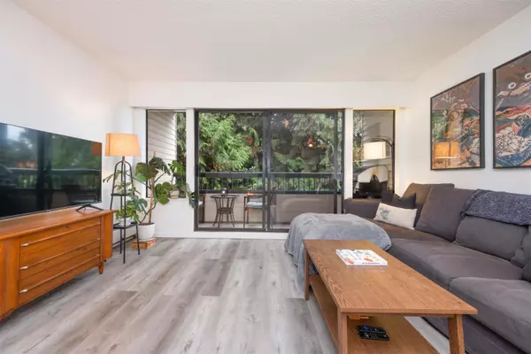 Coquitlam, BC V3J 1X5,1048 King Albert AVE #207