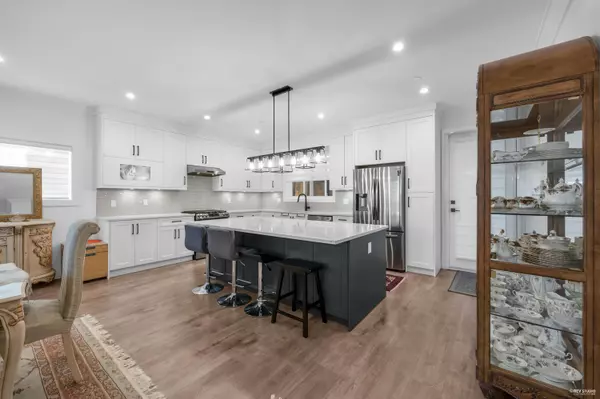 Maple Ridge, BC V2W 0K3,24618 105a AVE