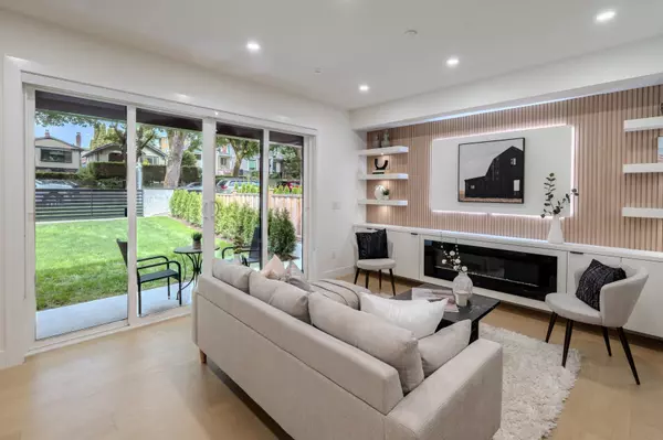 Vancouver, BC V5K 2E3,3576 E Pender ST #1