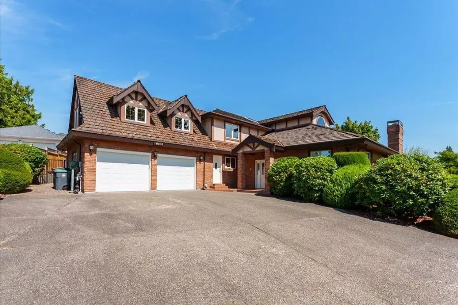18935 57 Avenue AVE, Surrey, BC V3S 7M4