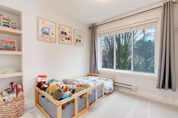 Richmond, BC V7A 1V9,9100 No. 3 Road #13