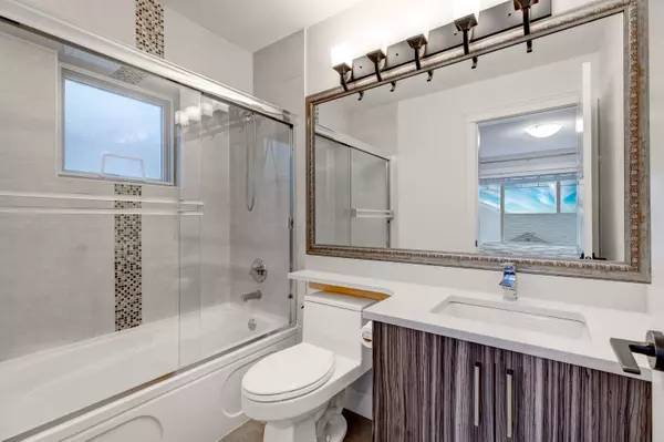 Richmond, BC V7A 1V9,9100 No. 3 Road #13