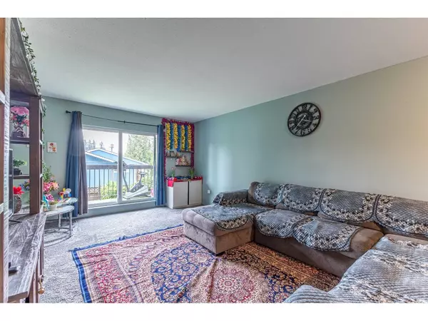 Abbotsford, BC V2S 6C3,33850 Fern Street ST #105