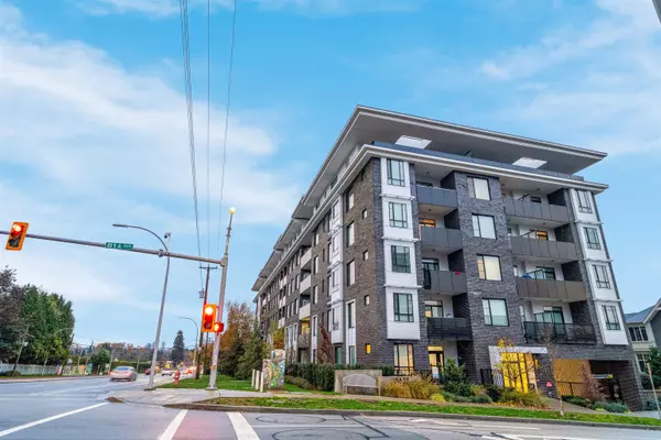 Surrey, BC V3W 3N7,13623 81a AVE #407