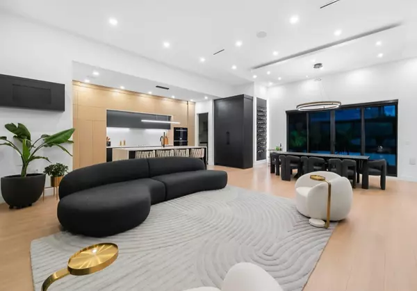 Delta, BC V4C 6T2,8102 Wiltshire PL