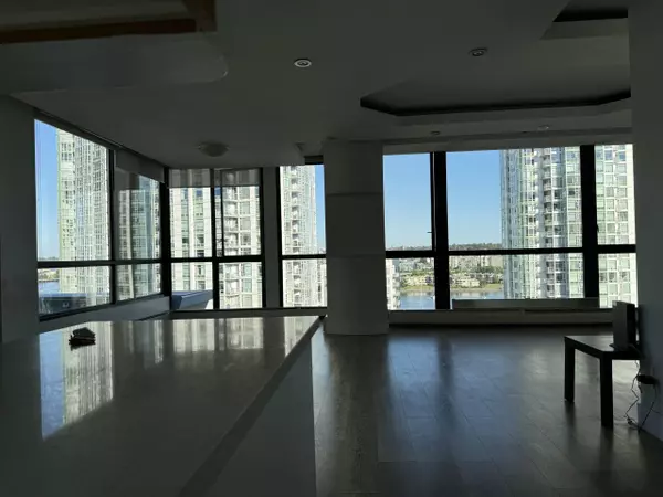 1177 Pacific Blvd, Vancouver, BC V6Z 2R8