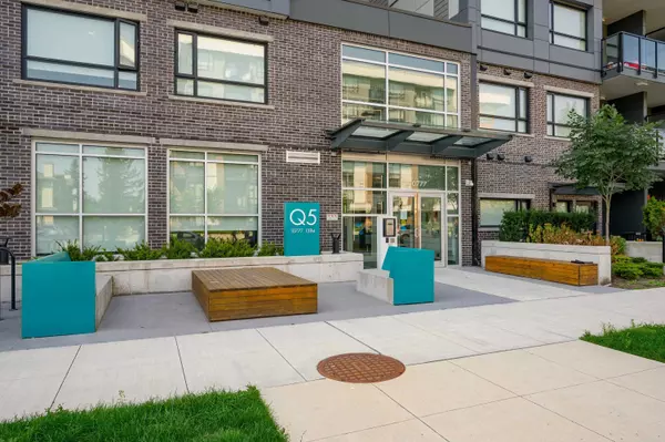 Surrey, BC V3T 0T5,10777 138 ST #209