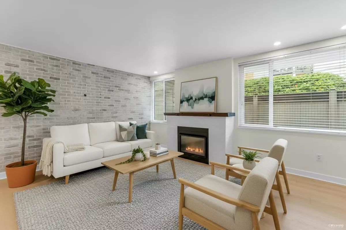 Surrey, BC V4A 1X6,15282 19 AVE #110