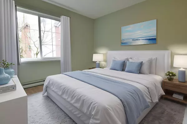 Surrey, BC V4A 4P1,2229 152 ST #207