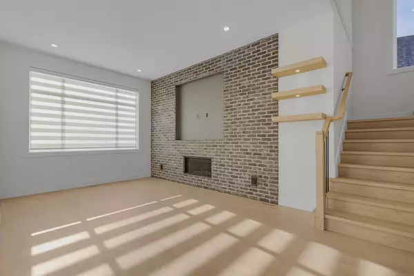 4217 Old Clayburn RD #11 Abbotsford, BC V3G 1L5