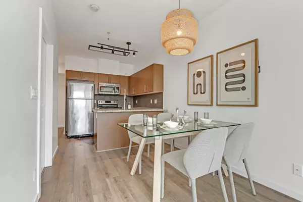 Vancouver, BC V5N 0E5,2239 Kingsway #207