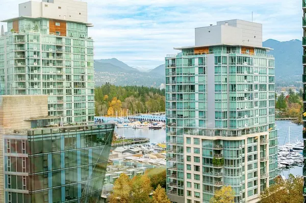 1333 W Georgia ST #906 Vancouver, BC V6E 4V3