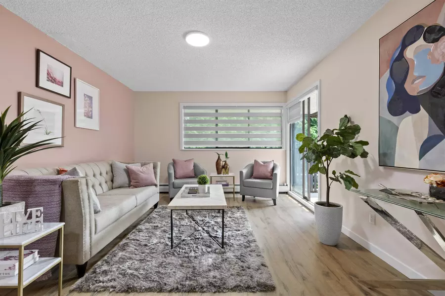 1561 Vidal ST #308, White Rock, BC V4B 5A7