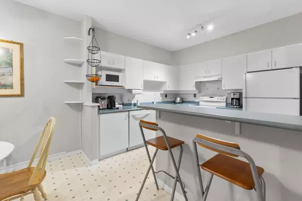 Coquitlam, BC V3E 3J1,1765 Paddock DR #16