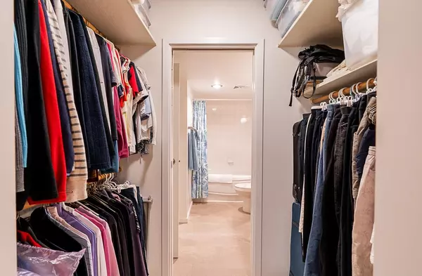 Vancouver, BC V6E 3W3,1355 Harwood ST #208