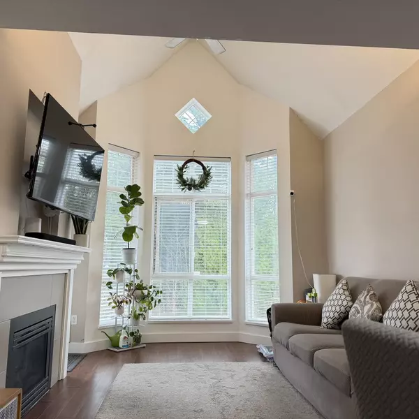 9979 140 ST #409, Surrey, BC V3T 5W2