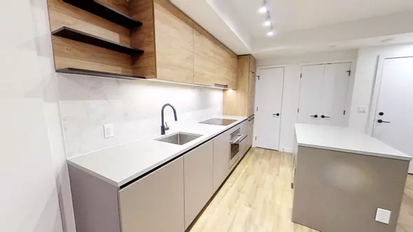 10448 University DR #32xx, Surrey, BC V3T 0S7