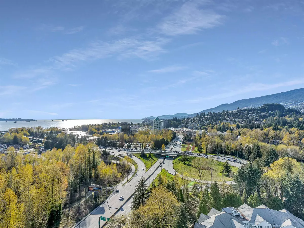 West Vancouver, BC V7P 0E4,200 Klahanie CT #2205