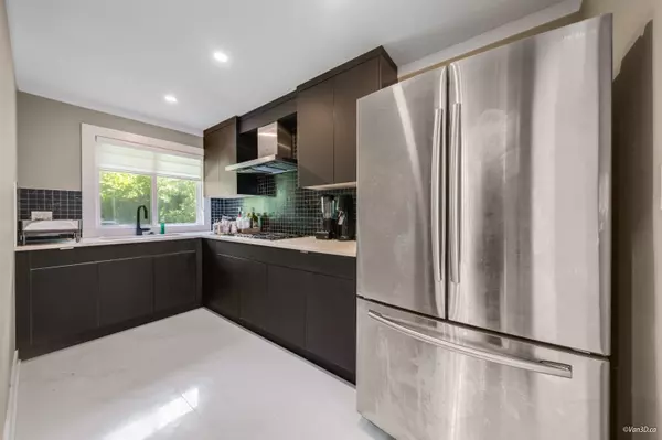 Richmond, BC V6X 3S4,4000 Fisher DR