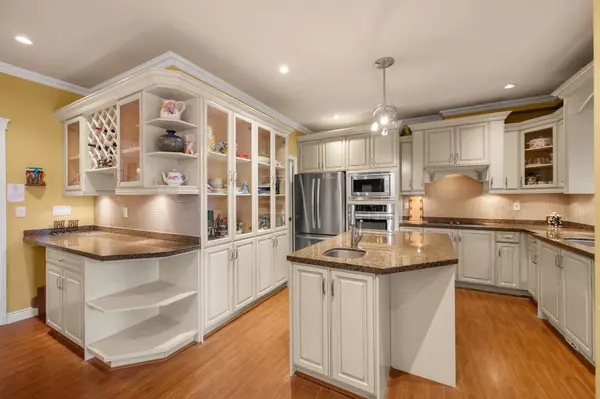 7058 Patterson AVE, Burnaby, BC V5J 3N7