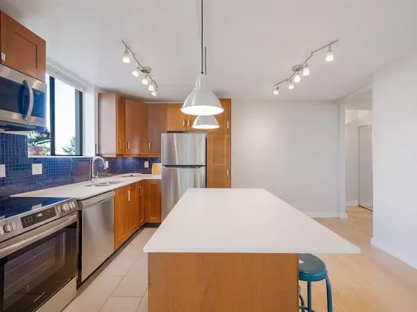 Burnaby, BC V5E 3Z8,7171 Beresford ST #701