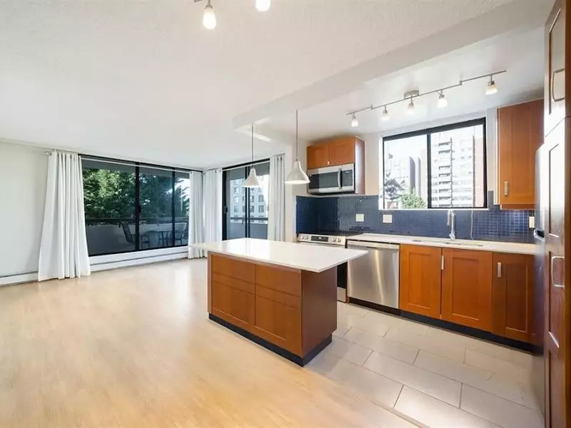 7171 Beresford ST #701, Burnaby, BC V5E 3Z8