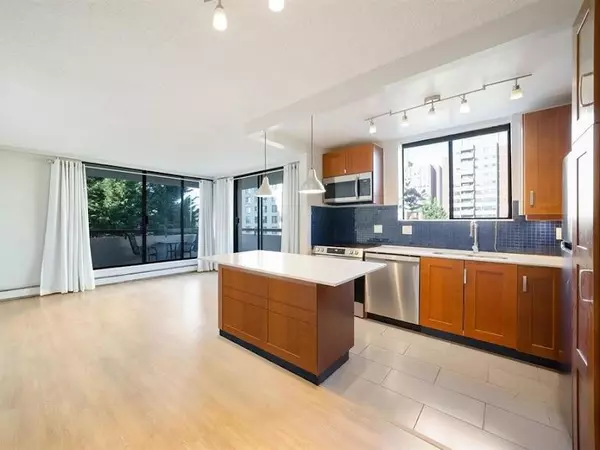 7171 Beresford ST #701, Burnaby, BC V5E 3Z8