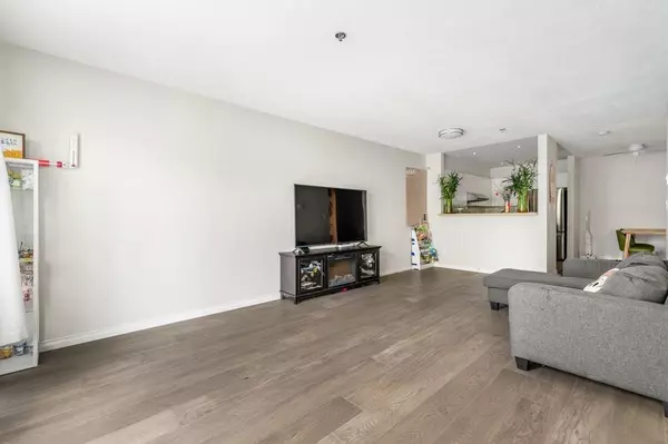 Richmond, BC V6Y 3Z4,8620 Jones RD #107