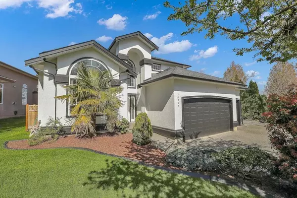 16865 80 AVE, Surrey, BC V4N 4Y8