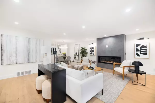 North Vancouver, BC V7K 1Z9,2654 Masefield RD