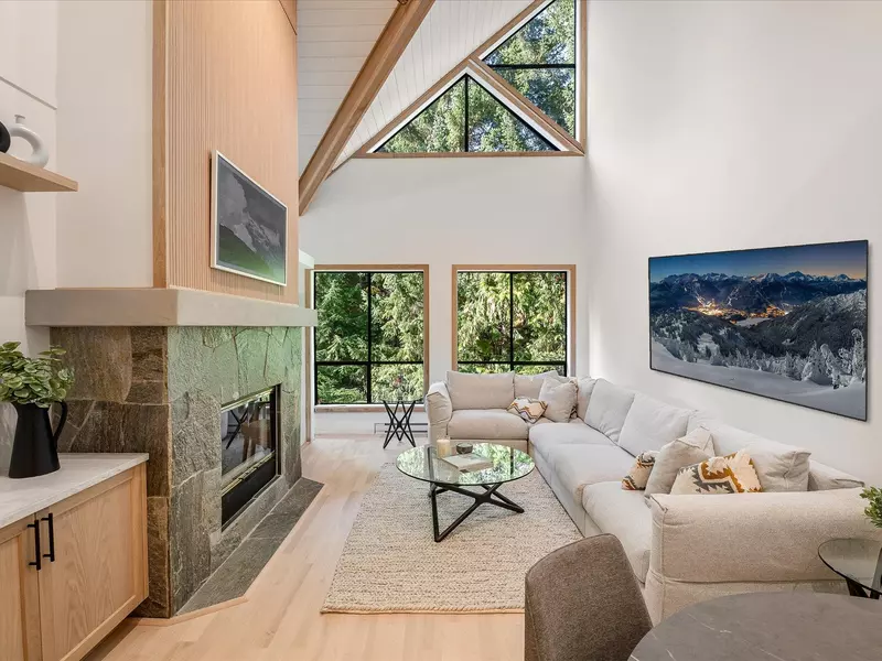 4821 Spearhead DR #310, Whistler, BC V8E 1E8