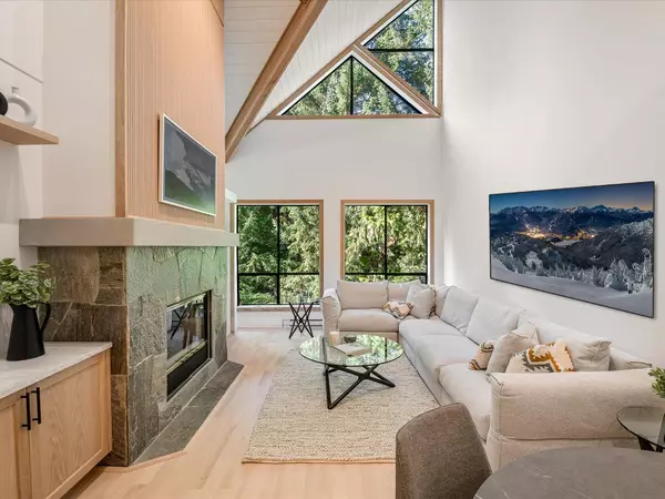 4821 Spearhead DR #310, Whistler, BC V8E 1E8