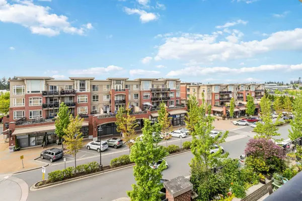 Surrey, BC V4P 0E4,2940 King George BLVD #412