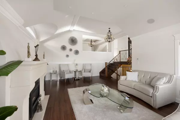 North Vancouver, BC V7N 1T5,4050 St. Pauls AVE