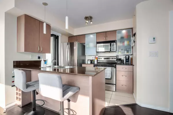 Vancouver, BC V6B 1S3,909 Mainland ST #2704