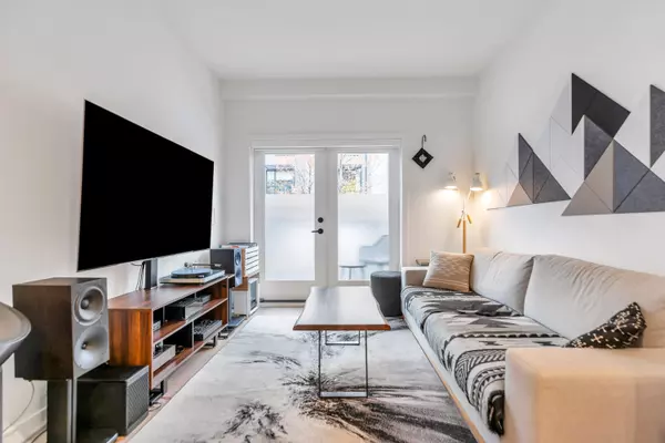 North Vancouver, BC V7L 1E1,545 E 2nd ST ##146