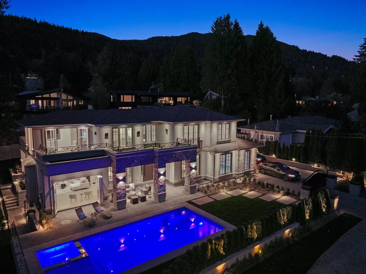 West Vancouver, BC V7V 3M6,4141 Burkehill RD