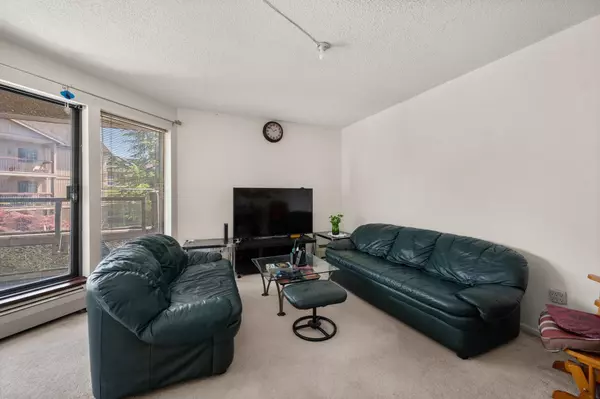 Richmond, BC V6X 3B9,8460 Ackroyd RD #231