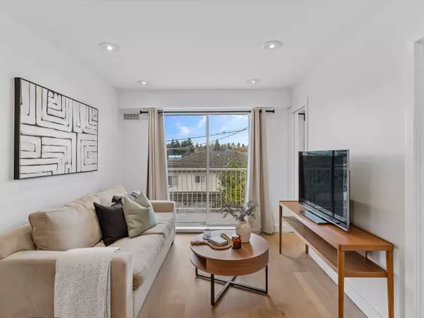 Vancouver, BC V5V 4G4,4315 Fraser ST #201