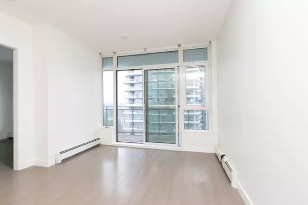 Surrey, BC V3T 0M4,13308 Central AVE #1402